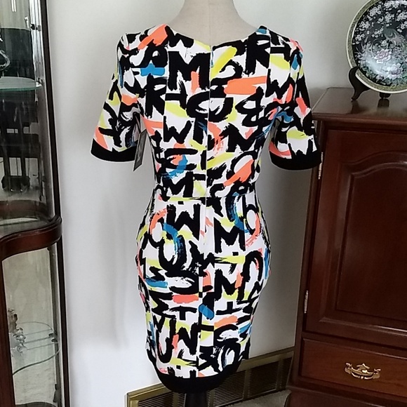 Dress - Picture 4 of 8